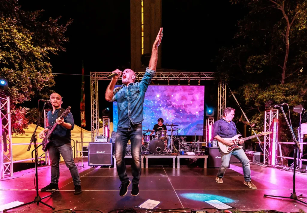 Sonido, iluminación, pantallas y escenario en el Gastro Market Navideño 2023 de Santa Cruz de Tenerife – producción técnica Eventalia Group