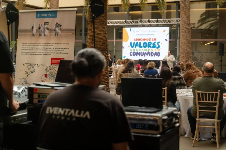 Montaje y producción integral de Eventalia Group para el II Encuentro Networking de la campaña Cuento Contigo en el Espacio Moona.